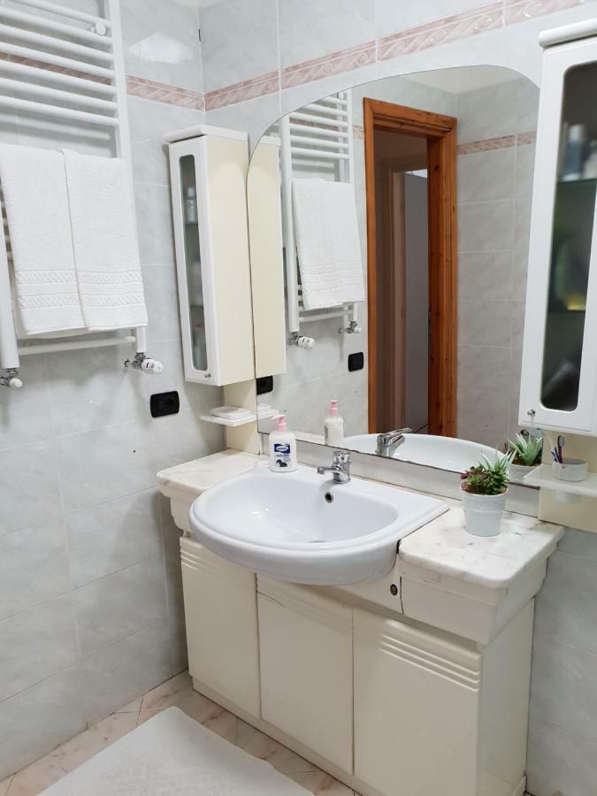 Le Due Isole Apartment Olbia Bagian luar foto